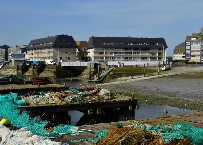 Appartement, Duplex A 500m De La Avec Balcon クルル・シュル・メール