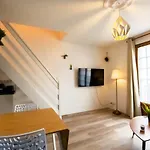 Apartment Appartement, Duplex A 500m De La Avec Balcon *