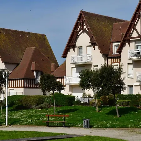 Appartement, Duplex A 500m De La Mer Avec Balcon * Courseulles-sur-Mer