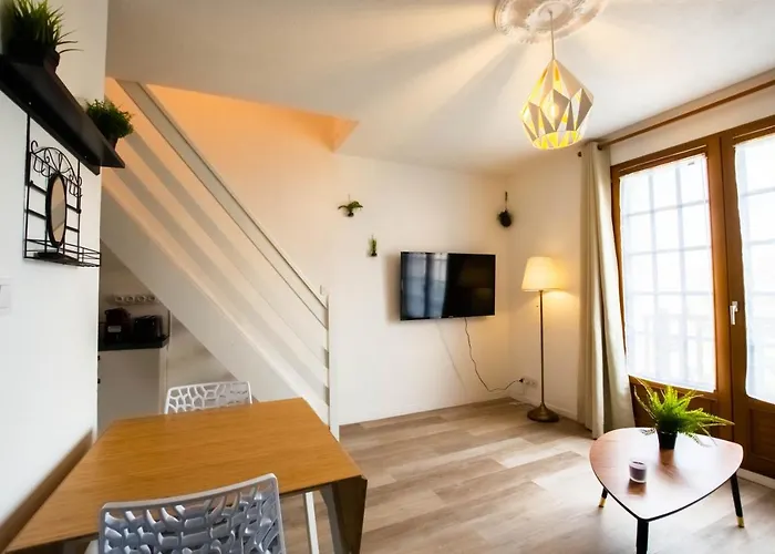 Apartmán Appartement, Duplex A 500m De La Avec Balcon *