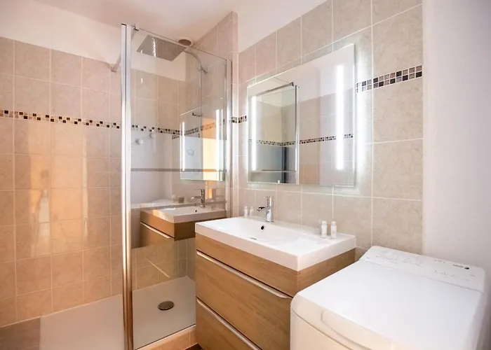 Appartement, Duplex A 500m De La Avec Balcon Apartmán *